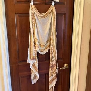 The Met Elegant Cream and Gold Silk Scarf